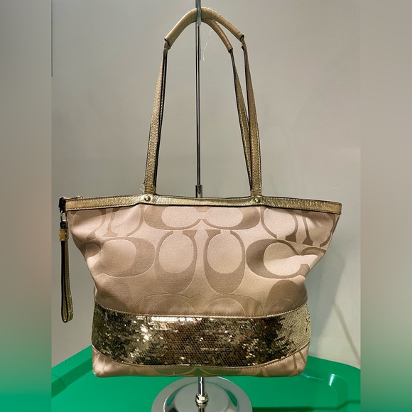 Coach Handbags - Coach F7574 Gold Sequin Handbag 12”x 9”x 3” Full Zip Closure